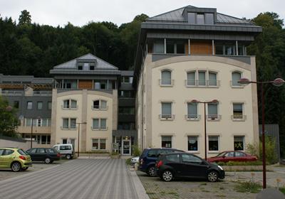 Brasserie, L-Larochette - Produkte: Holz-Alu- + Holzfenster und Türen, Zimmertüren.